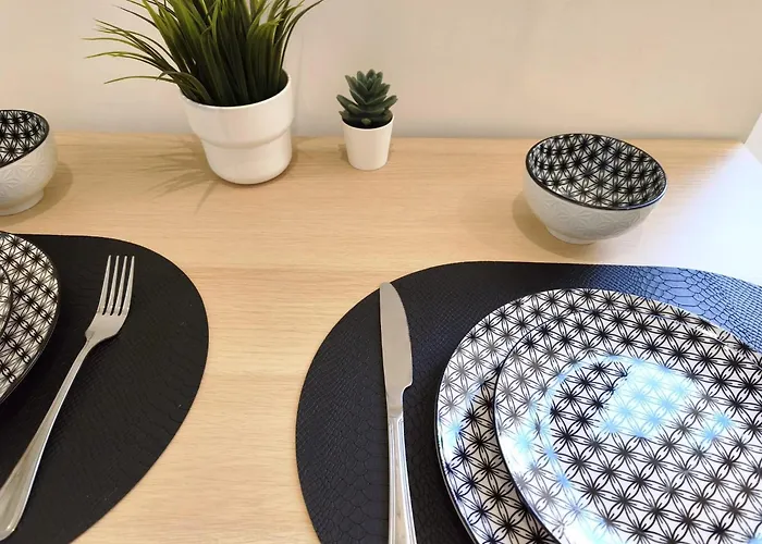 F2 Refait A Neuf Apartment *